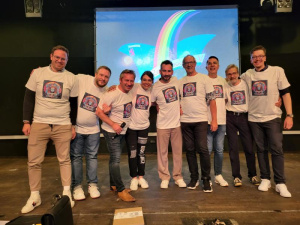 Der neue Vorstand der KG Regenbogen (von links): Jan Flintrop, Martin Costa Santos, Andreas Mauska, Rebecca Frankenhauser-Mundi, Norman Sandrock, Klaus Schützeichel, Peter Krapp, Dirk Braun, Sebastian Wuwer. Foto: KG Regenbogen